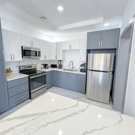 Excellence At Lawrence Palms Apartment 킹스톤 외부 사진